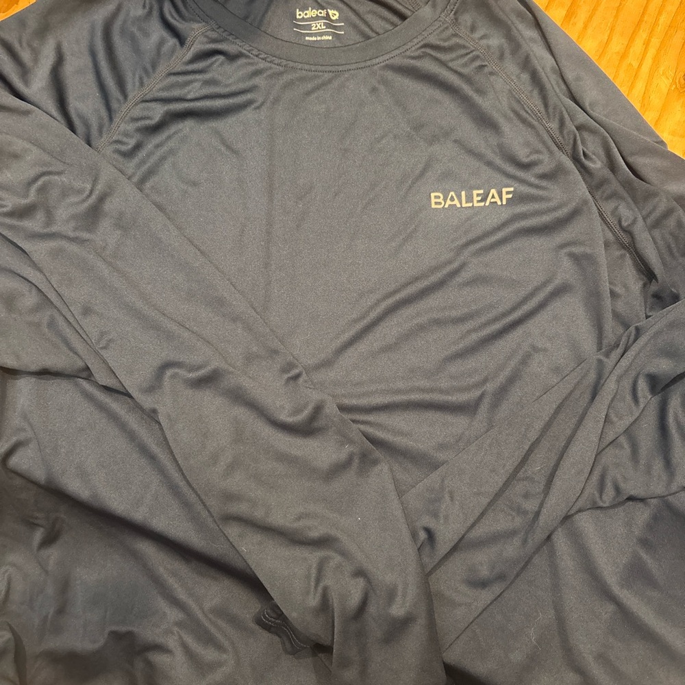 Baleaf Men’s Long Sleeve Athletic Shirt – navy – Size 2XL
